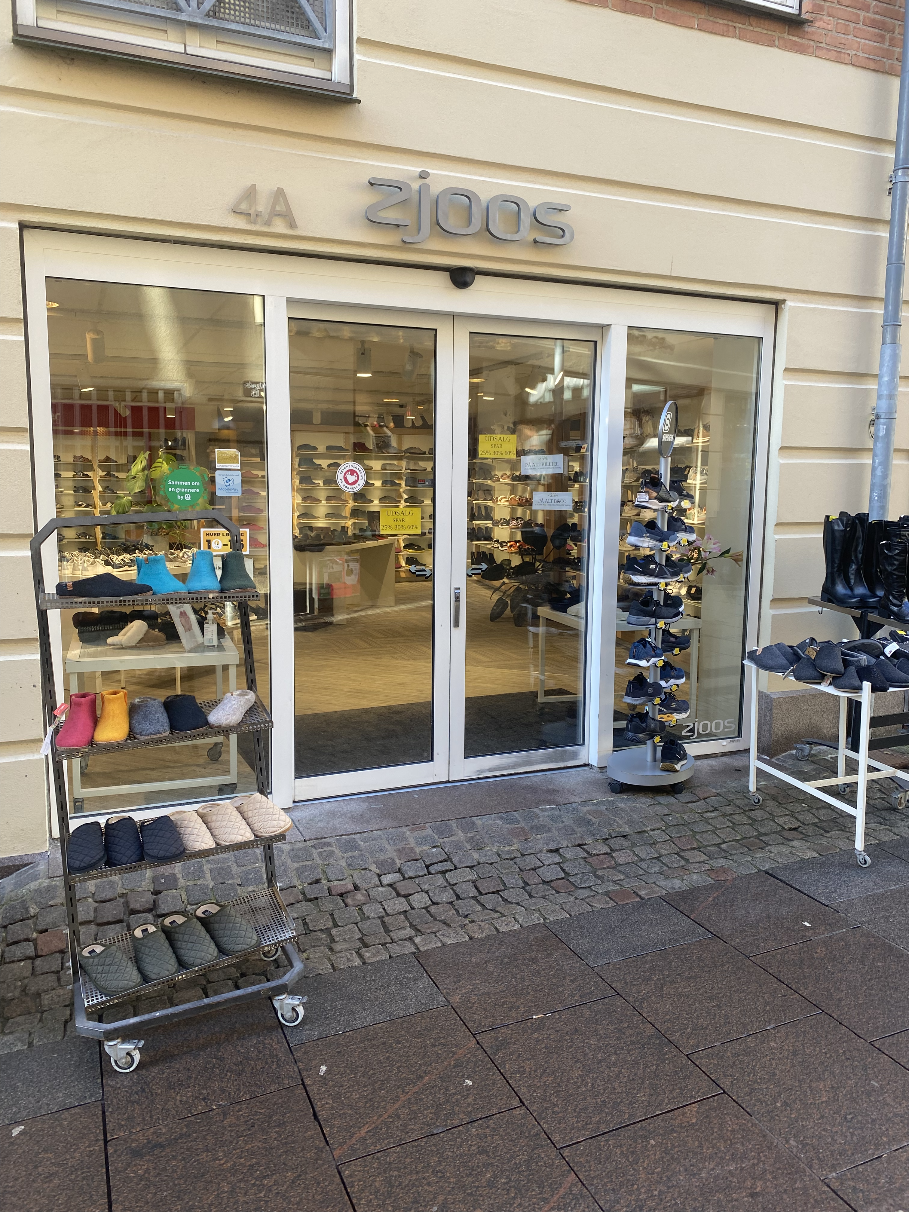 Zjoos