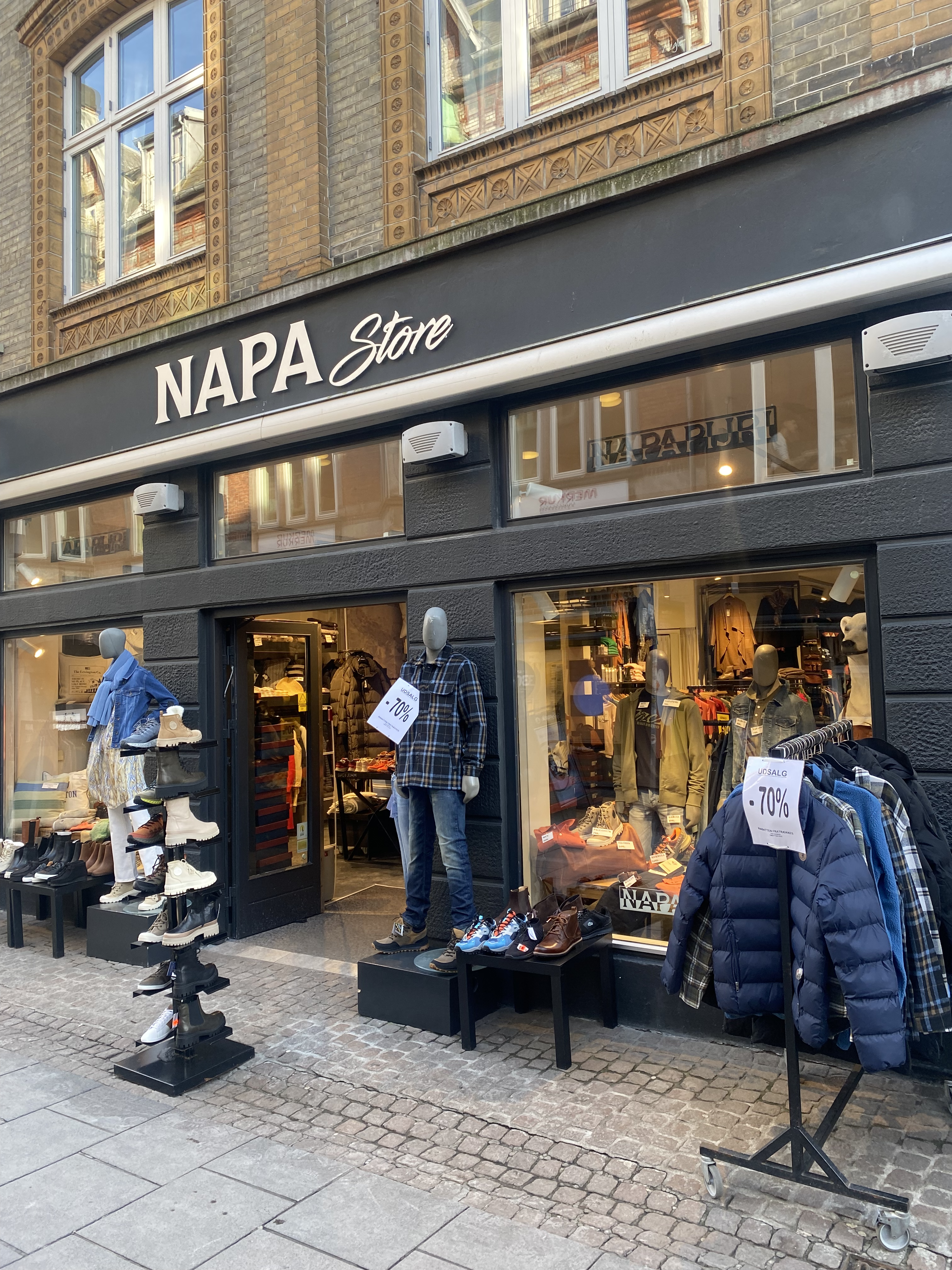 Napa Store