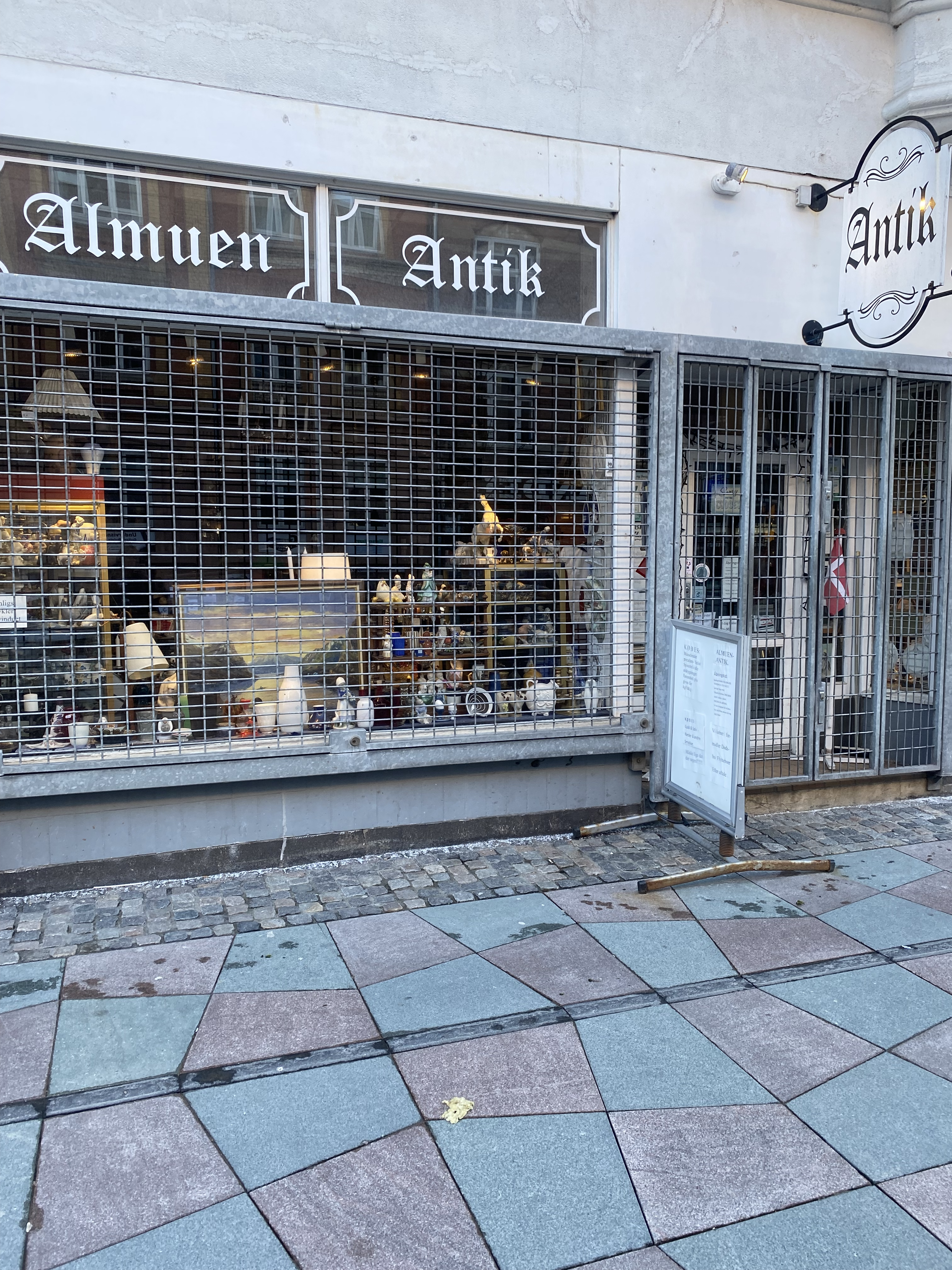 Almuen Antik