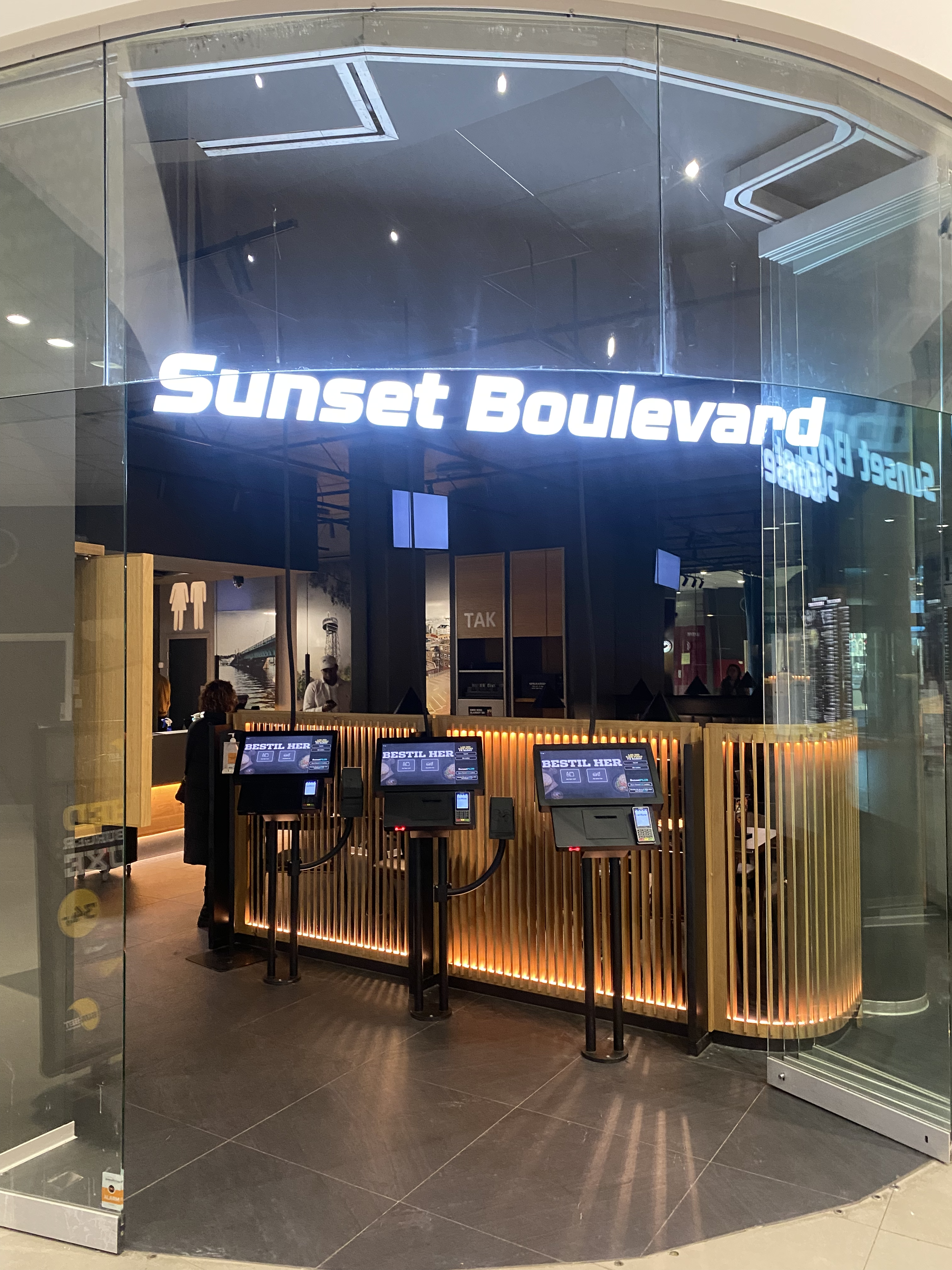 Sunset Boulevard Kennedy