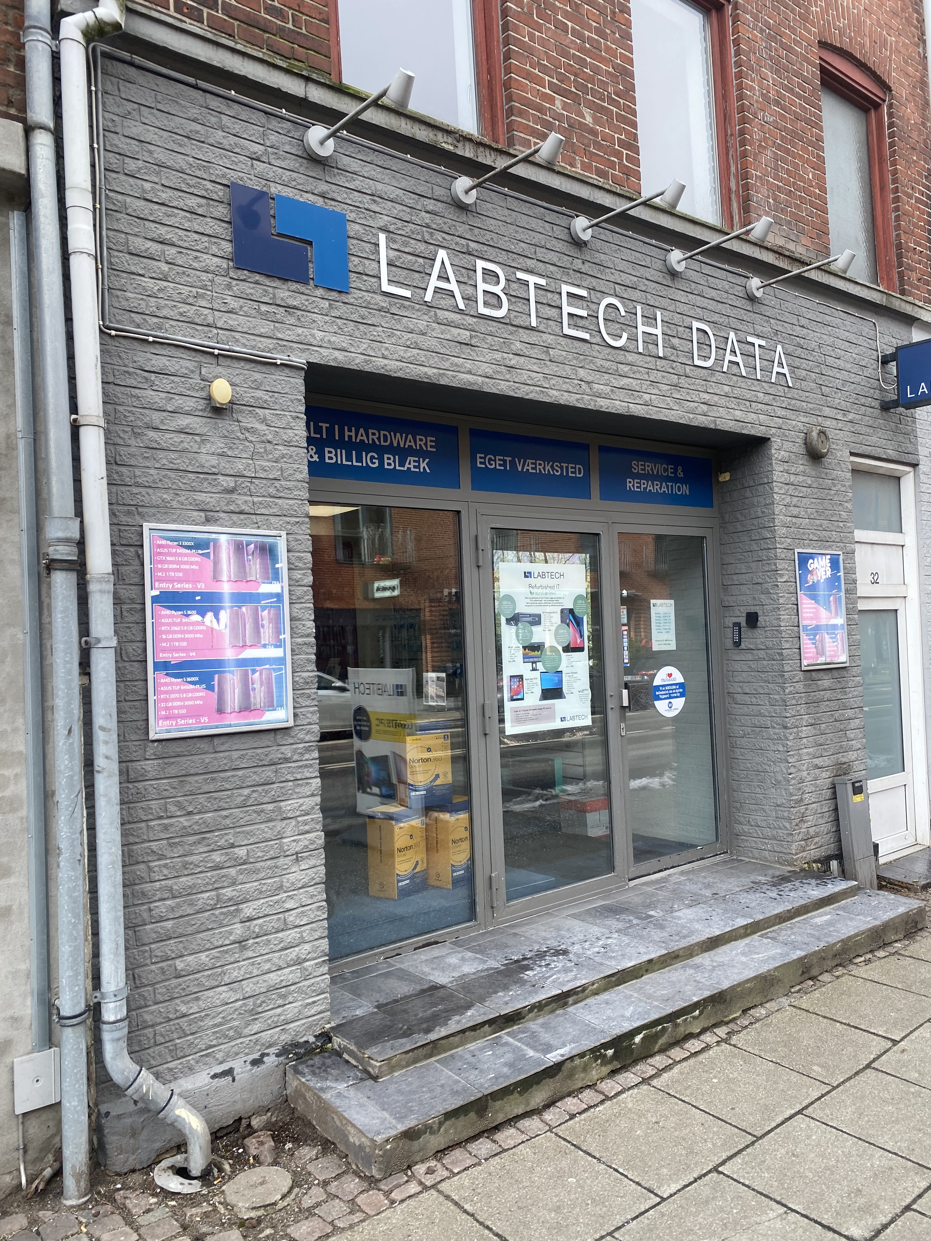 Labtech Data Vejgaard